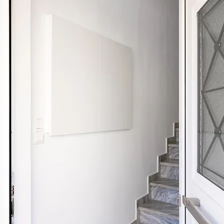 Apartment Isokratous